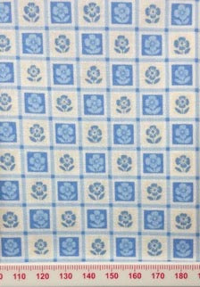 Blue shades, flowers in boxes (fat quarter)