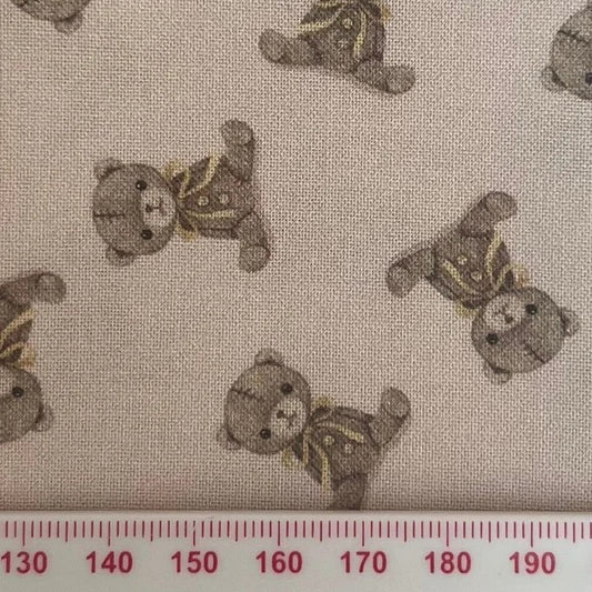 Teddy bears on a pale pink cotton (Fat quarter)
