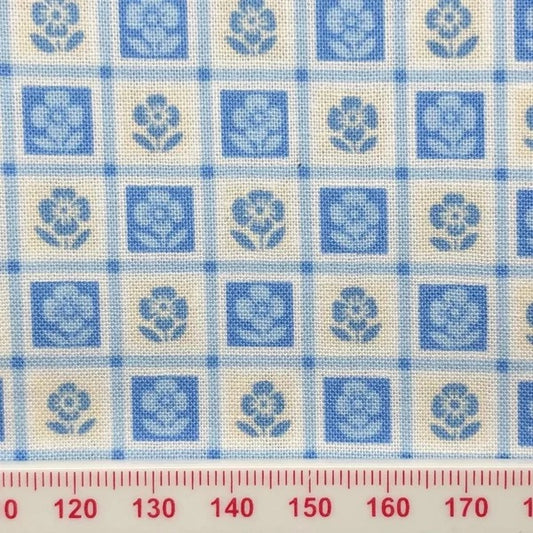 Blue shades, flowers in boxes (fat quarter)