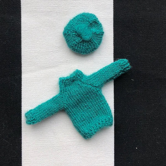 Childs jumper with raglan sleeves and beret 1:12th scale knitting pattern